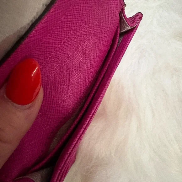 Michael Kors Fuchsia Wallet - Picture 5 of 6